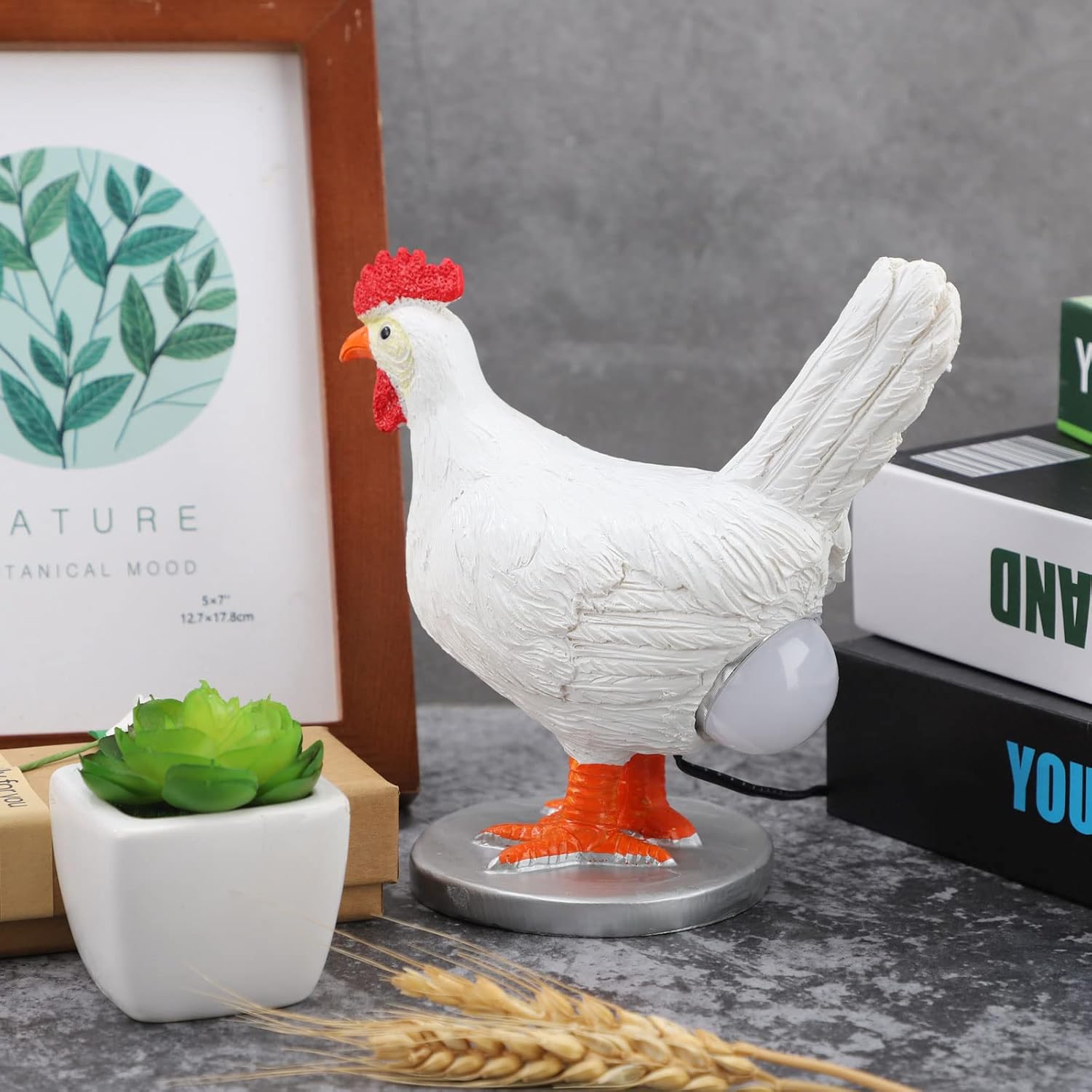 Liesel-Leuchte – The chicken that lays light