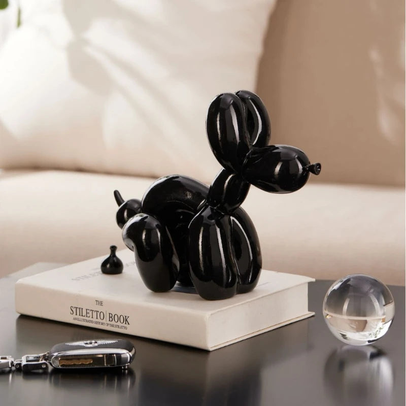 Balloon Bello - The dog that poops art