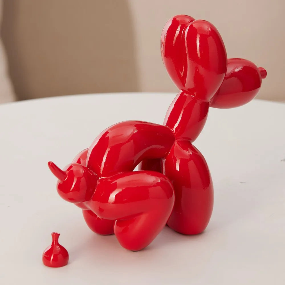 Balloon Bello - The dog that poops art