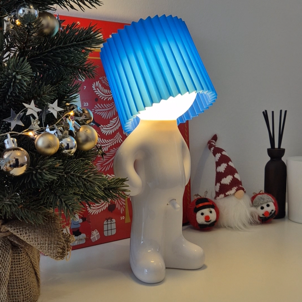 Lamp Larry