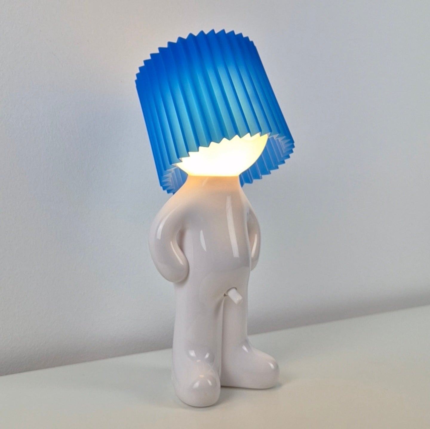 Lamp Larry