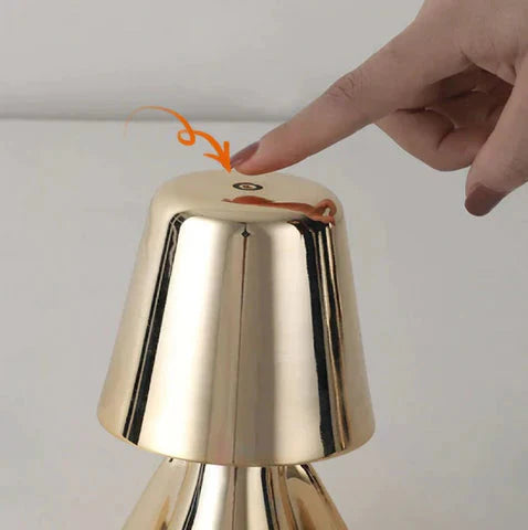 Lamp Larry - Sculpture