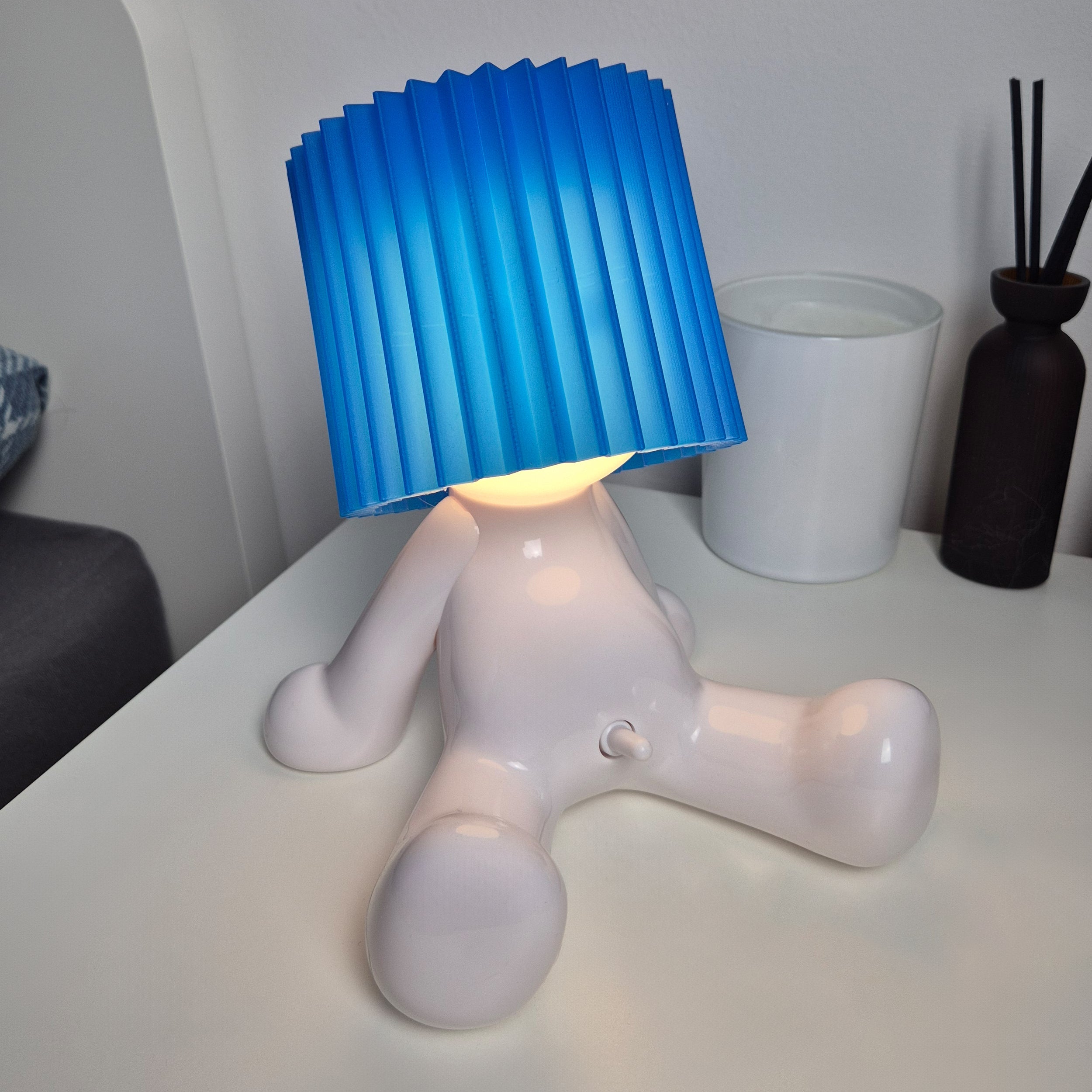 Lamp Larry - Seated